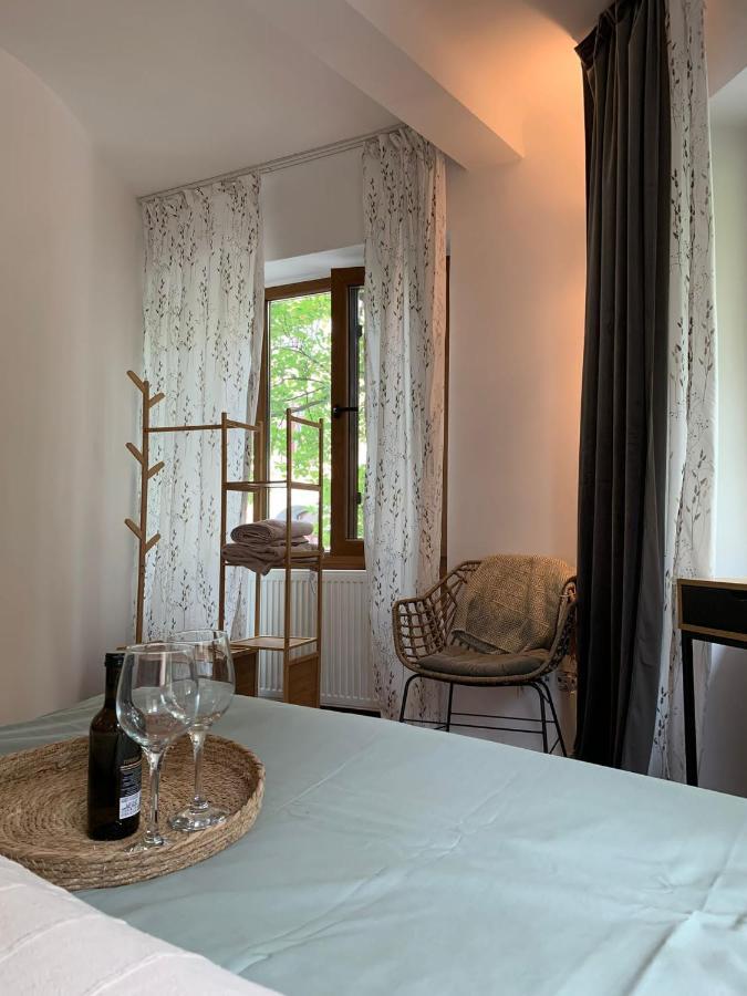 The-Point Lovely Studio In Center Of Bucharest Luaran gambar