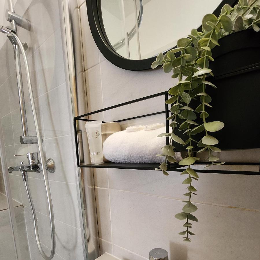 The-Point Lovely Studio In Center Of Bucharest Luaran gambar